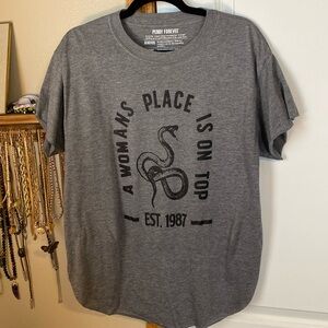 PEBBY FOREVEE Side Slit Tee T-Shirt